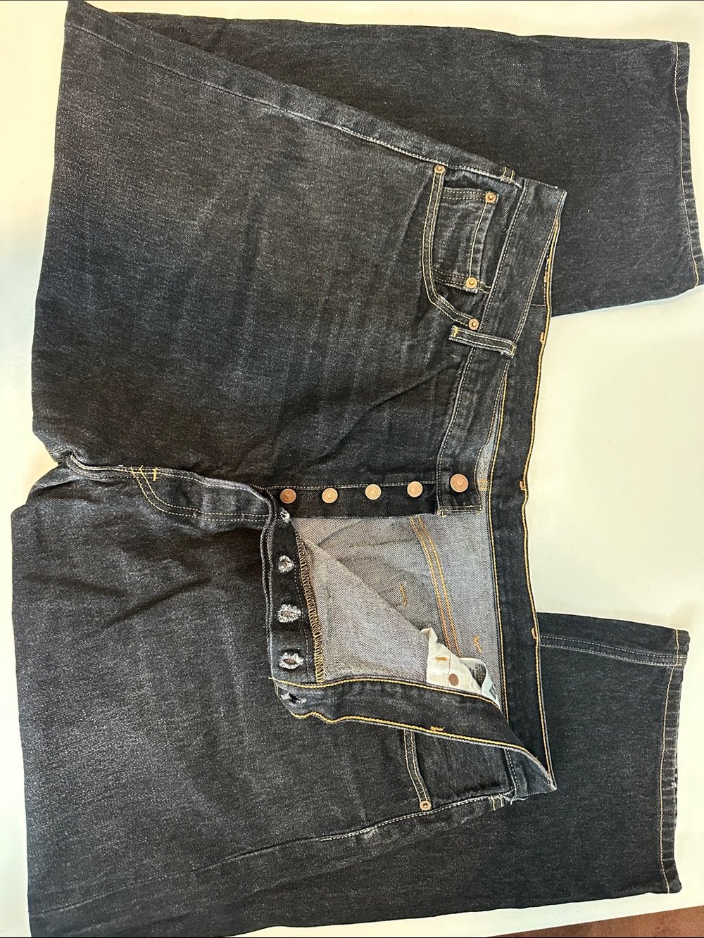 Levi’s 501 button fly jeans W48 L30